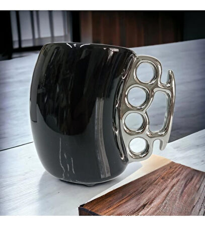 Porselen Beş Parmak Tasarımlı Siyah Kupa Bardak – Metalik Kulp Detaylı