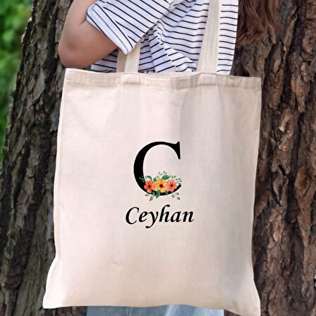 Kişiye Özel Çiçek Desenli Harf & İsim Bez Çanta – Doğal Kumaş Şık Hediye