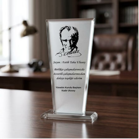 Atatürk Portreli Kristal Cam Plaket - Kişiye Özel Kurumsal Teşekkür Ödülü
