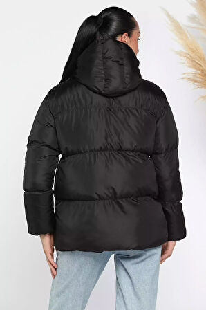 Kadın Kapüşonlu Oversize Şişme Mont