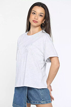 Taş Yazı Baskılı Kadın Tişört