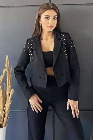 Ön Düğme Detaylı Taş İşlemeli Kadın Kısa Blazer Ceket