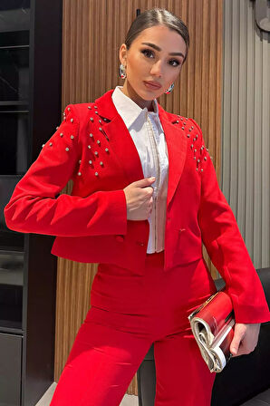 Ön Düğme Detaylı Taş İşlemeli Kadın Kısa Blazer Ceket