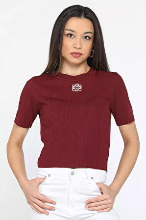 Bisiklet Yaka Ön Nakışlı Likralı Kadın Bluz