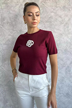 Kendinden Desenli Önü Gül İşlemeli Kadın Crop Top Bluz