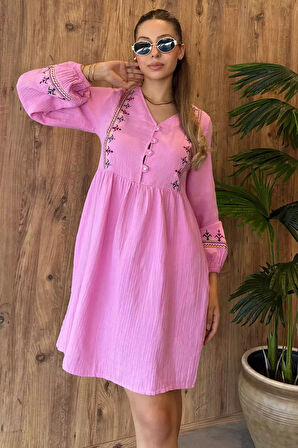 Ön Düğmeli Nakışlı Elbise