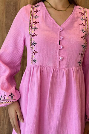 Ön Düğmeli Nakışlı Elbise