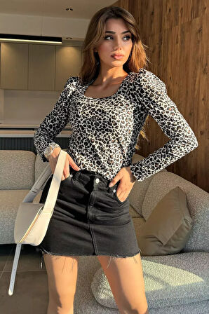 Kare Yaka Leopar Desen Prenses Kol Süet Body Bluz