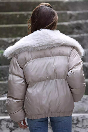 Kadın Astarlı Yaka Kürk Detaylı Şişme Mont