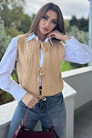 Kadın Örgü Desenli Bağlamalı Triko Yelek