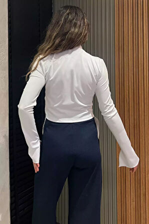 Ön Büzgülü Kadın Bluz