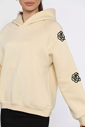 Kadın Kapüşonlu Kol Nakış Detaylı Şardonlu Sweatshirt