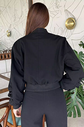 Kol Detaylı Astarlı Kadın Ceket