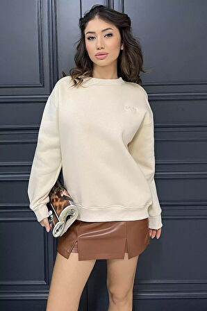 Kalp Nakışlı Üç İplik Şardonlu Kadın Sweatshirt