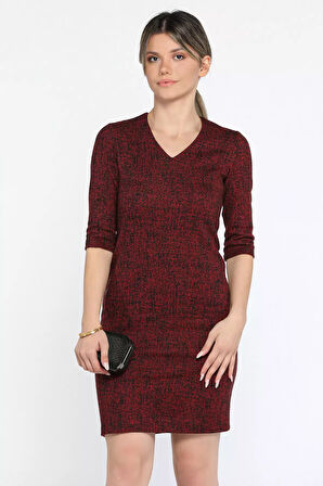 Kendinden Desenli V Yaka Elbise