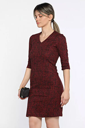 Kendinden Desenli V Yaka Elbise