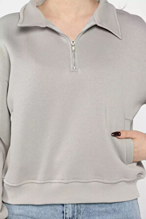 Dik Yaka Yarım Fermuarlı Şardonlu Kadın Sweatshirt