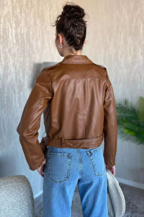 Kadın Kemer Detaylı Fermuarlı Crop Top Suni Deri Ceket