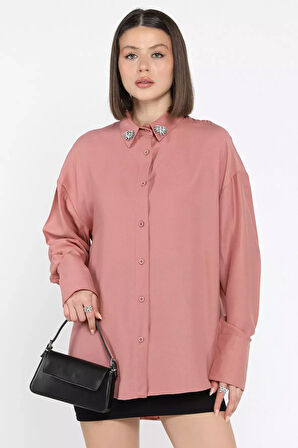 Kadın Yaka Taş İşlemeli Kendinden Desenli Gömlek