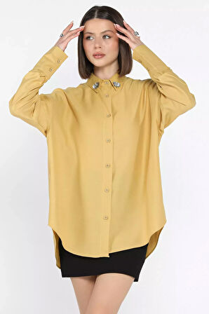 Kadın Yaka Taş İşlemeli Kendinden Desenli Gömlek