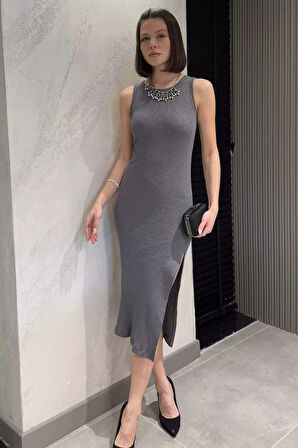 Kadın Bisiklet Yaka Kolsuz Yırtmaçlı Kaşkorse Elbise