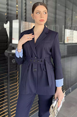 Gömlek Garnili Yırtmaç Detaylı Kadın Kuşaklı Blazer Ceket