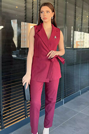 Kadın Broş Detaylı Yelek Pantolon İkili Takım