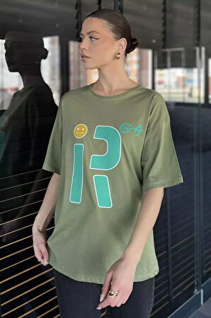 Ön Baskılı Bisiklet Yaka Kadın Tişört