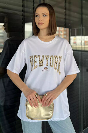 Ön Leopar Desenli Yazı Baskılı Kadın Bisiklet Yaka Tişört