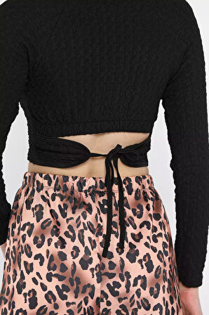 Bel Lastikli Ve Bağlamalı Kadın Kabartma Desen Crop Top Bluz