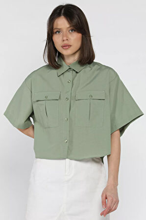 Kadın Çift Cepli Kısa Kol Gömlek