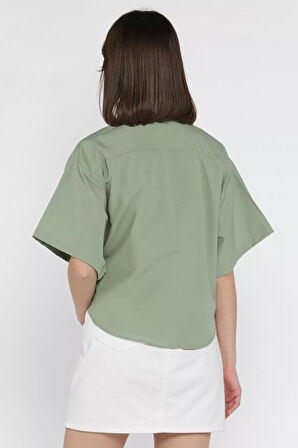 Kadın Çift Cepli Kısa Kol Gömlek