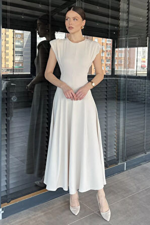 Kadın Omuz Vatkalı Bel Bağcıklı Sıfır Kol Elbise