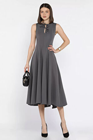 Ön Bağlamalı Sıfır Kol Elbise