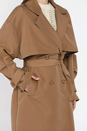 Kadın Bel Kuşaklı Yırtmaçlı Oversize Trençkot