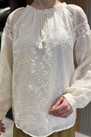 Balon Kol Dantel İşlemeli Kadın Bluz