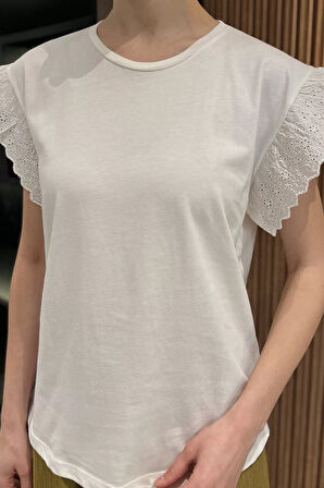 Kol Dantel İşlemeli Bisiklet Yaka Kadın Tişört