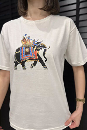 Baskılı Taşlı Kadın Tişört