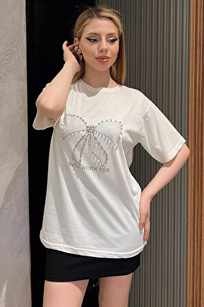 Kurdele Taşlı Bisiklet Yaka Kadın Tişört