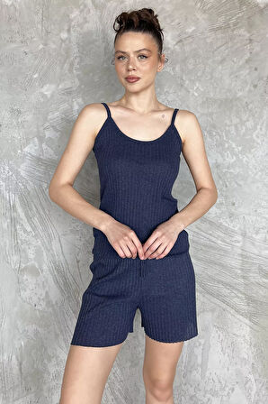 Kadın Kendinden Çizgi Desenli Şortlu İkili Takım