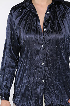 Kadın Taş İşlemeli Kırışık Saten Gömlek