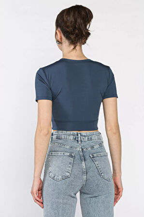 Kadın Ön Fermuarlı Modal Kumaş Crop Top Bluz