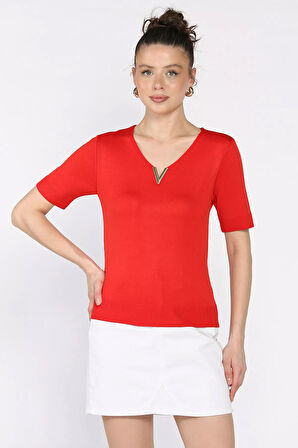Kadın V Yaka Aksesuarlı Triko Bluz