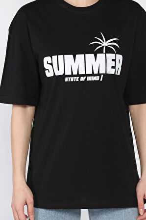 Bisiklet Yaka Baskılı Kadın Tişört