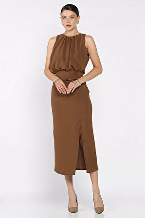 Drapeli Ön Yırtmaç Detaylı Sıfır Kol Kadın Elbise