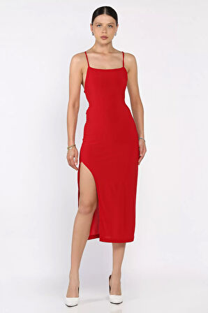 Sırt Dekolteli Yırtmaçlı Elbise