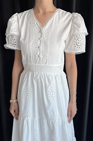 Kadın V Yaka Ön Düğme Detaylı Fistolu Fırfırlı Elbise