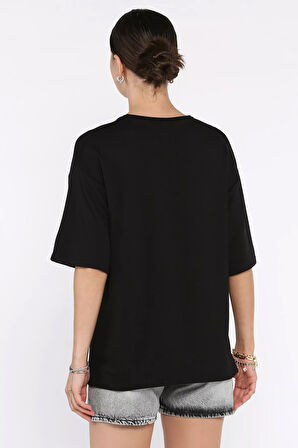 Kadın V Yaka Basic Tişört