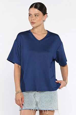 Kadın V Yaka Basic Tişört