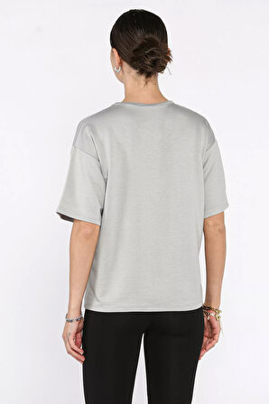 Kadın V Yaka Basic Tişört